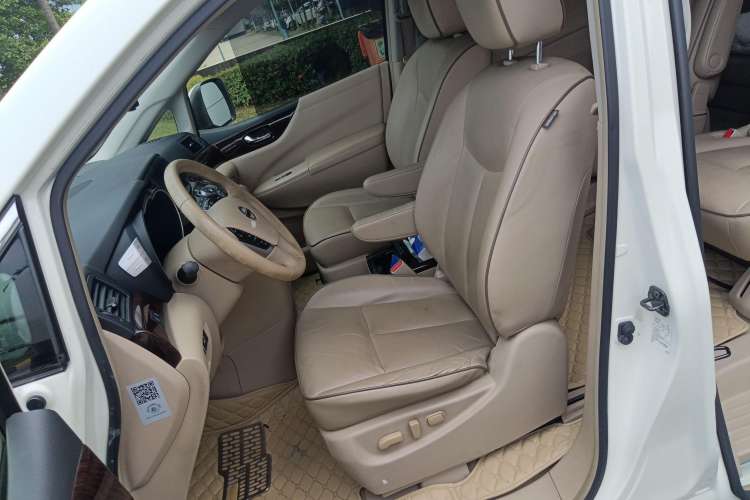 Used Nissan Quest 2015 3.5L SL
