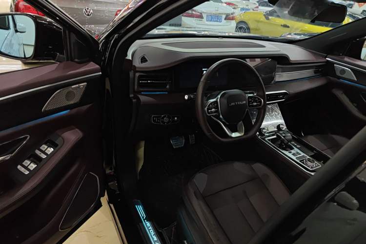 Used JETOUR X90 2022 Zilong 2.0T DCT Changsheng Edition 7-Seater
