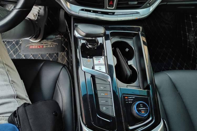 Used Geely Auto Emgrand GT New Energy 2018 1.5T PHEV Yao Ling Edition Gear Lever