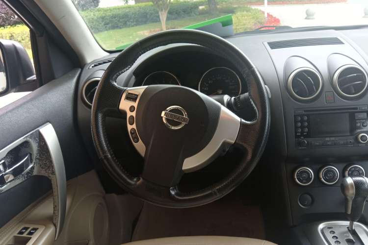 Used Nissan Qashqai 2010 20X LE CVT 2WD Steering Wheel