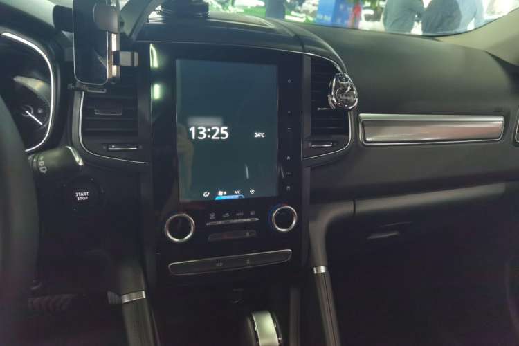 Used Renault Koleos 2017 2.0L Two-Wheel Drive Luxury Edition