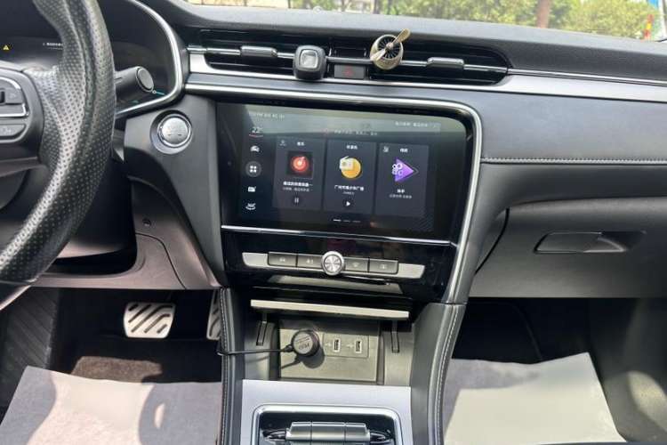 Used MG 6 New Energy 2018 45T E-DRIVE Intelligent Drive Hybrid PILOT Super Internet Edition Interior 2