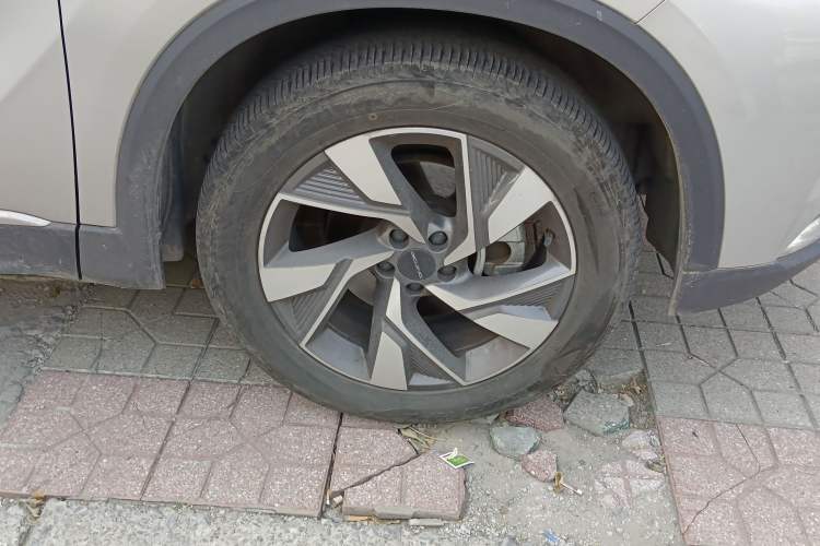 Used BAIC Beijing X7 2020 1.5TD DCT Trendy Edition Right Front Wheel Hub