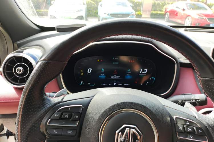 Used MG HS 2019 30T Automatic 2WD Trophy Supreme Edition China VI Standard
