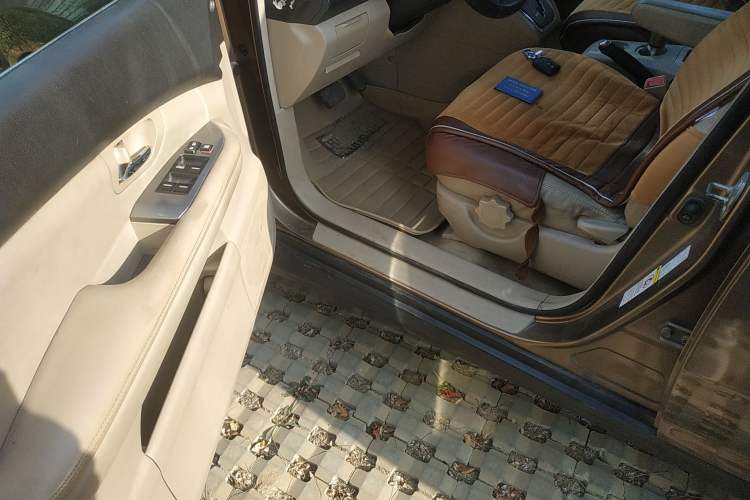 Used BYD S6 2012 2.4L Automatic Luxury Edition