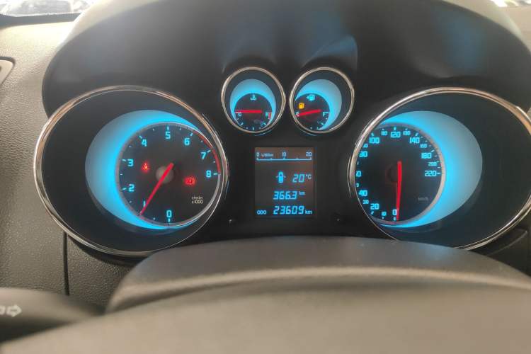 Used Changan CS35 2015 1.6L Manual Luxury Model China IV Standard
