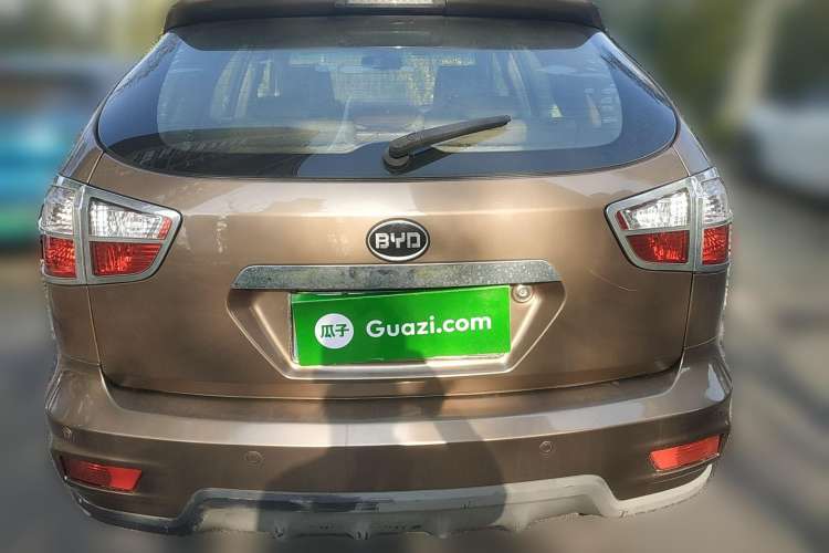 Used BYD S6 2012 2.4L Automatic Luxury Edition