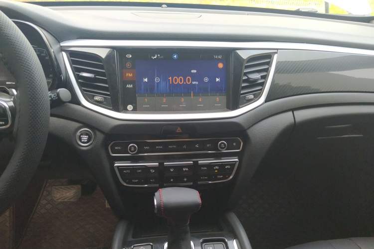 Used GAC Trumpchi GS7 2017 320T Two-Wheel-Drive Luxury Smart Connectivity Model