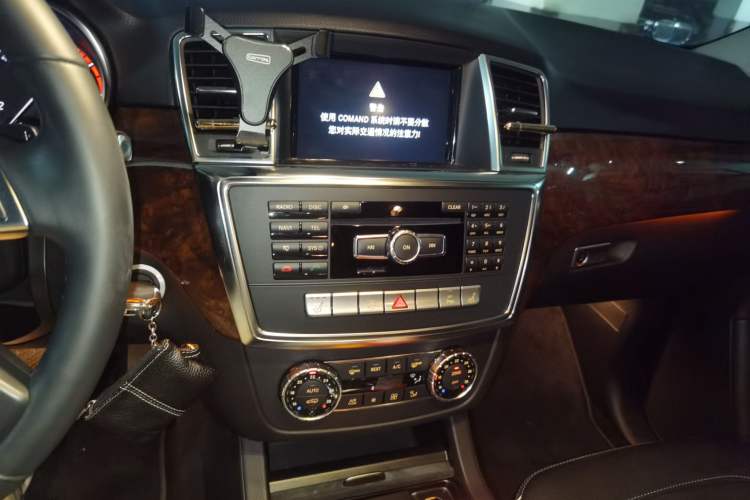 Used Mercedes-Benz M-Class 2012 ML 350 Luxury Edition
