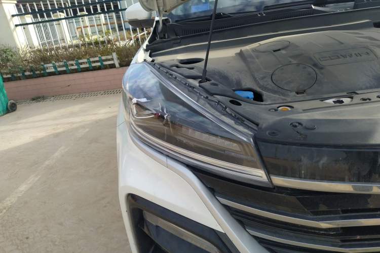 Used Cowin Xuanjie 2020 1.5L CVT Zhaо Right Front Headlight