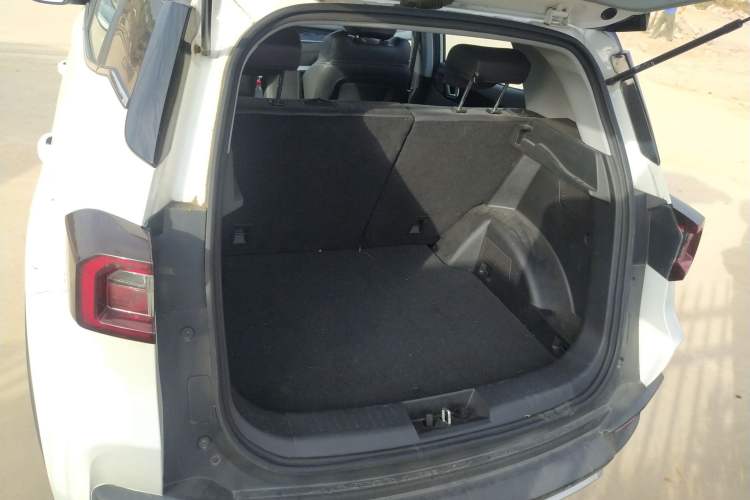 Used Cowin Xuanjie 2020 1.5L CVT Zhaо Trunk