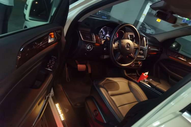 Used Mercedes-Benz M-Class 2012 ML 350 Luxury Edition
