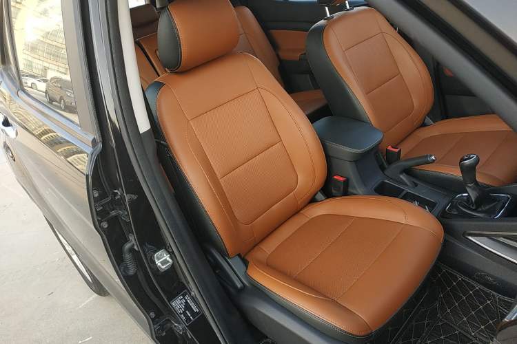 Used Oshan CX70 2016 1.6L Manual Luxury Model