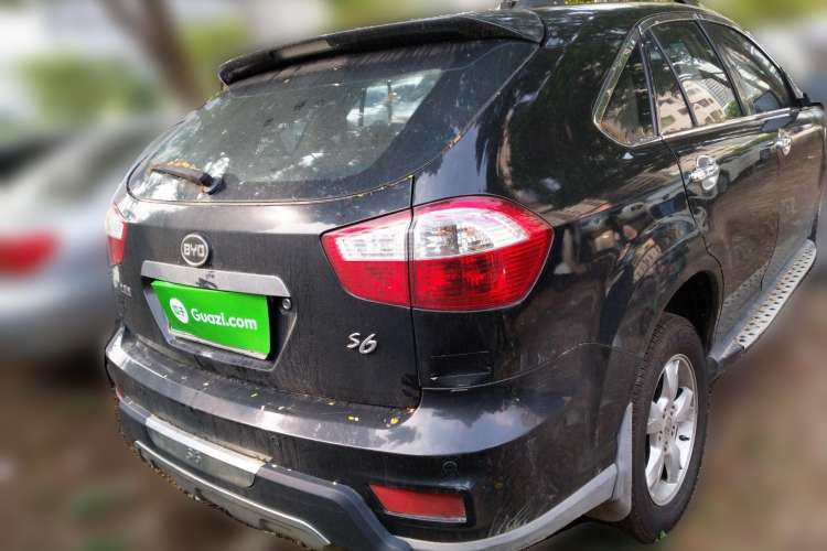 Used BYD S6 2012 2.0L Manual Luxury Version