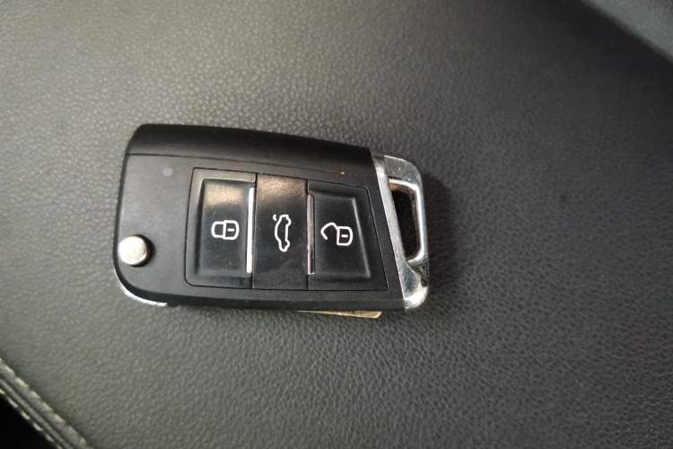 Used Ford EcoSport 2018 1.5L Automatic Platinum Wing Model
