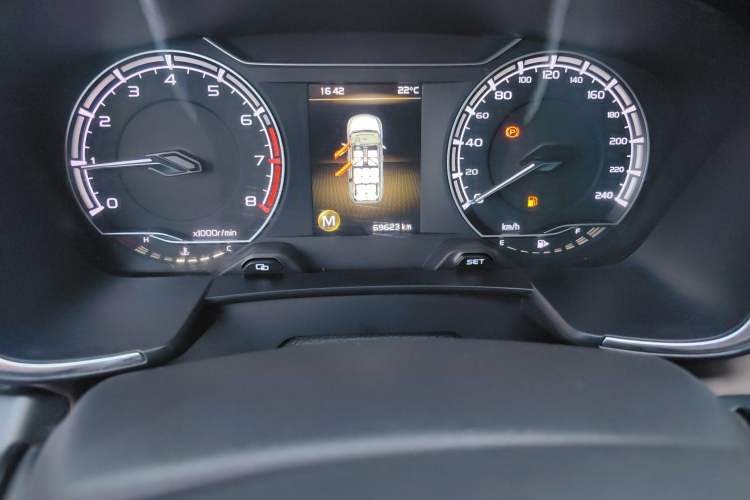 Used Geely Auto Jiajie 2019 1.5TD Manual Comfort Model Odometer Close Up