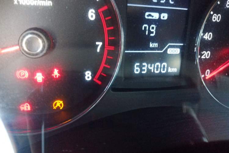 Used FAW Senya R7 2016 1.6L Manual Luxury Model
