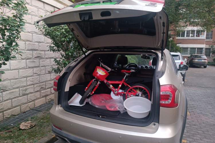 Used BYD Tang New Energy 2015 2.0T Four-Wheel-Drive Flagship Model Trunk