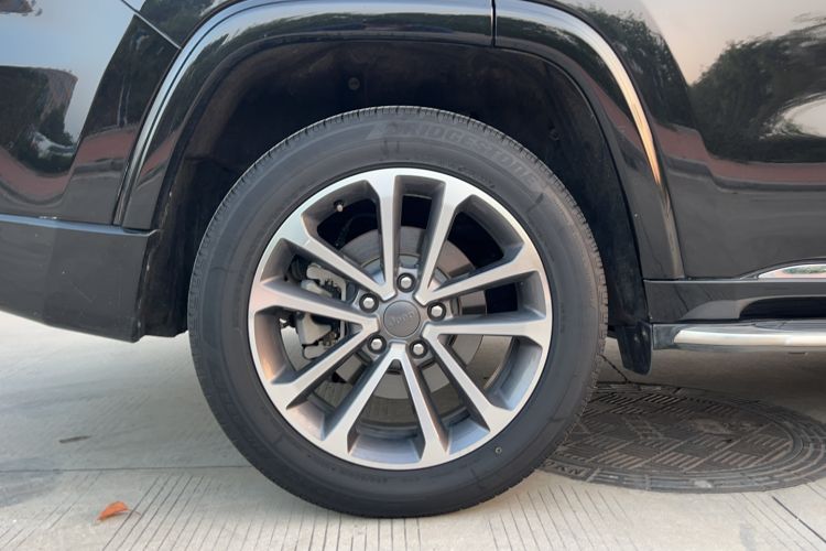 Used Jeep Grand Commander 2018 2.0T Four-Wheel Drive Smart Enjoyment Version China VI
