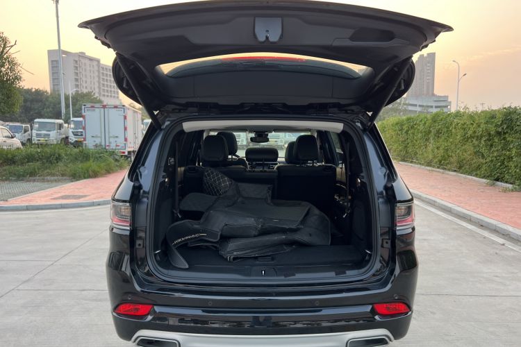 Used Jeep Grand Commander 2018 2.0T Four-Wheel Drive Smart Enjoyment Version China VI
