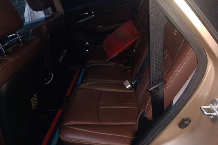 Used BYD Tang New Energy 2015 2.0T Four-Wheel-Drive Flagship Model Left Rear Seat