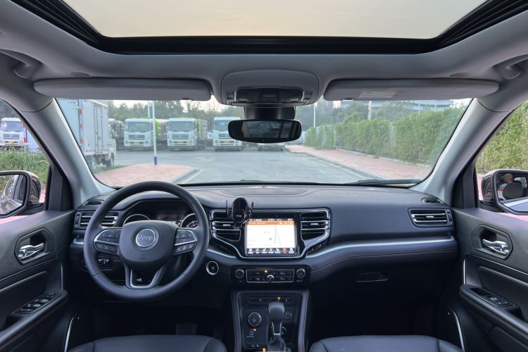 Used Jeep Grand Commander 2018 2.0T Four-Wheel Drive Smart Enjoyment Version China VI
