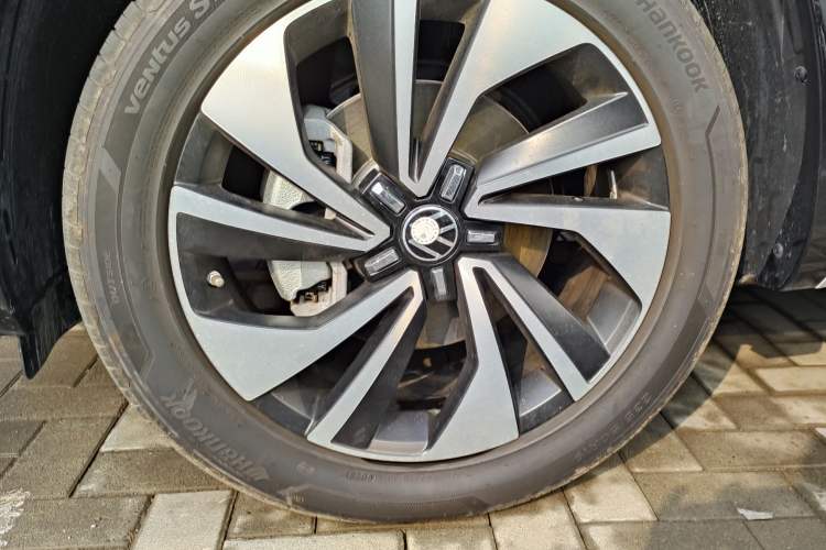 Used Volkswagen Tayron X 2023 330TSI Two-Wheel-Drive Prestige High-Energy Version
