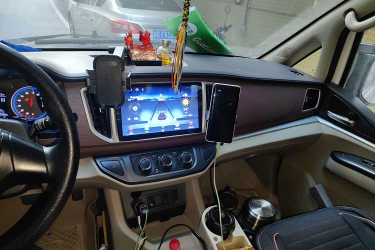 Used FORTHING Lingzhi M5 2020 Comfort Model 7 Seats