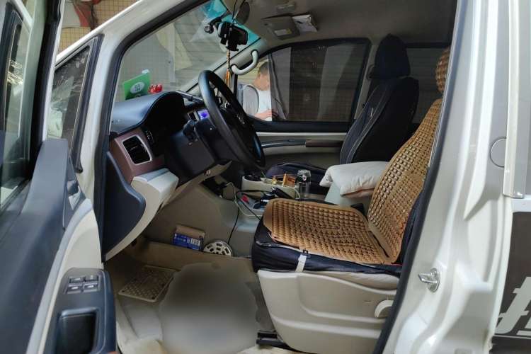 Used FORTHING Lingzhi M5 2020 Comfort Model 7 Seats