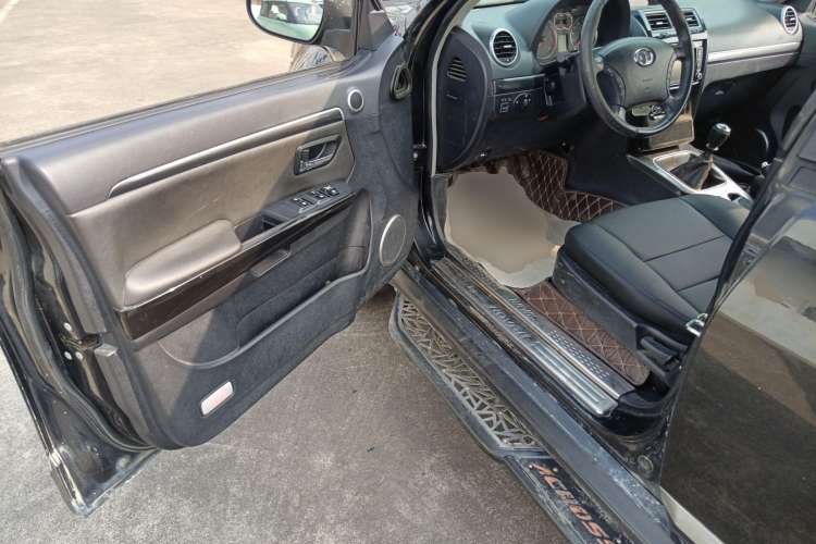 Used Haval H5 Classic 2013 Zhizun Edition 2.0T Manual Two-Wheel Drive Entry-Level Model