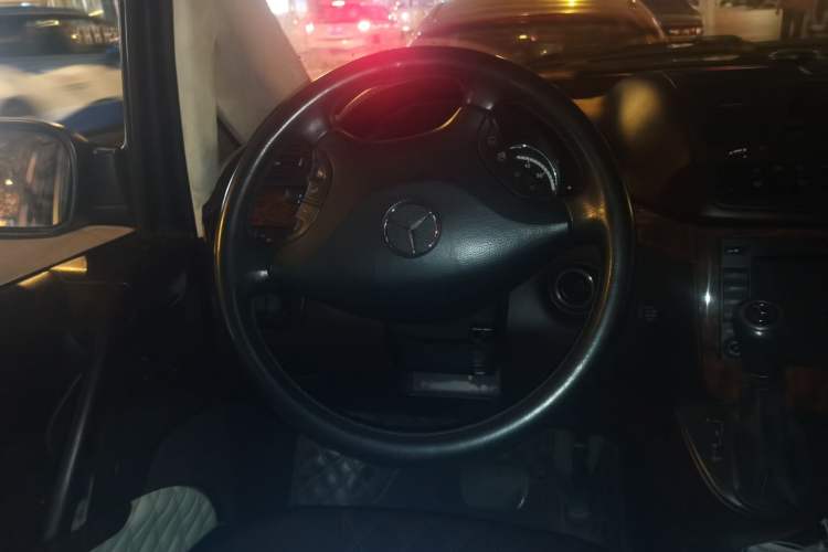 Used Mercedes-Benz Viano 2010 2.5L Prestige Edition Steering Wheel