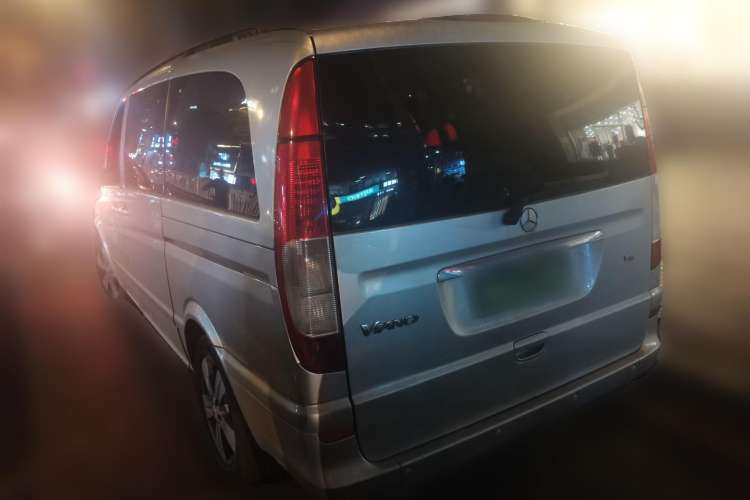 Used Mercedes-Benz Viano 2010 2.5L Prestige Edition Rear Left 45 Deg