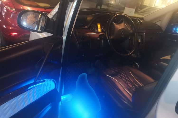 Used Mercedes-Benz Viano 2010 2.5L Prestige Edition Driver Seat