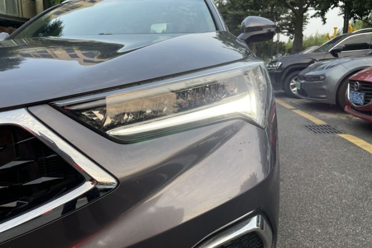 Used Acura CDX 2016 1.5T Two-Wheel Drive Deluxe Edition