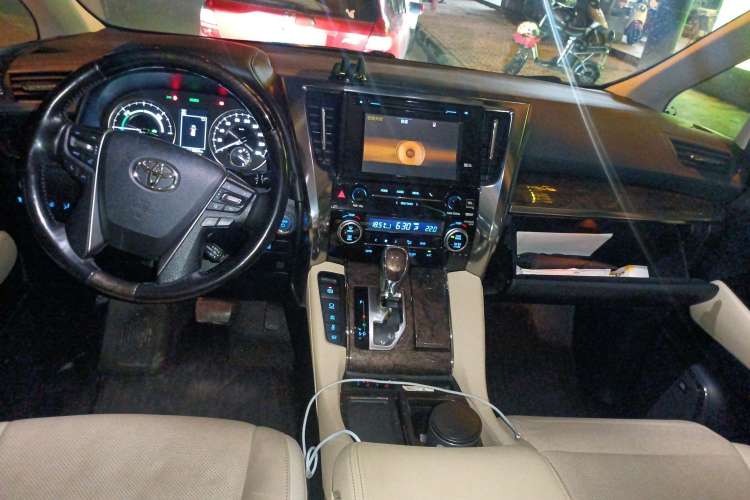 Used Toyota Vellfire 2019 Dual-Engine 2.5L HV Prestige Edition
