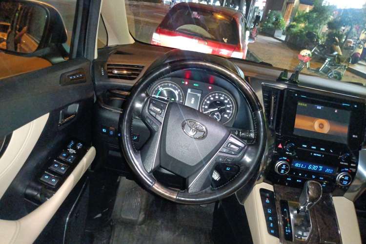 Used Toyota Vellfire 2019 Dual-Engine 2.5L HV Prestige Edition
