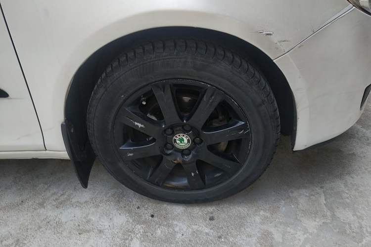 Used Skoda Fabia 2009 1.6L Automatic Crystal Edition
