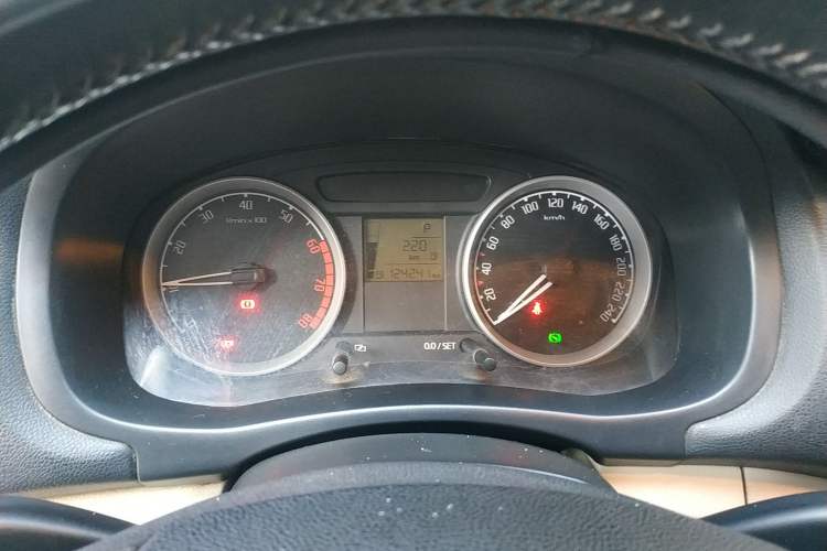 Used Skoda Fabia 2009 1.6L Automatic Crystal Edition
