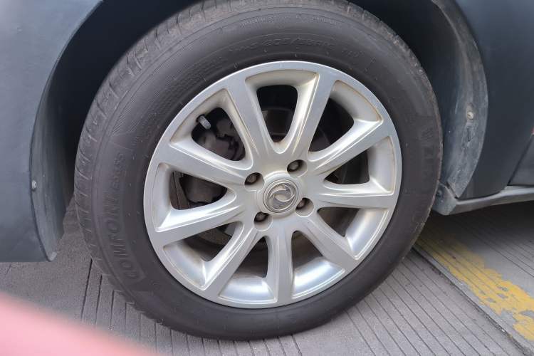 Used Dongfeng Aeolus H30 2012 CROSS 1.6L Automatic Luxury Model