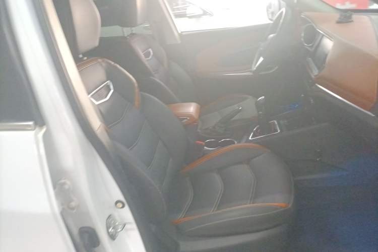 Used Zotye T300 2019 1.5L Manual "Xiao Qiang" Edition Right Front Seat