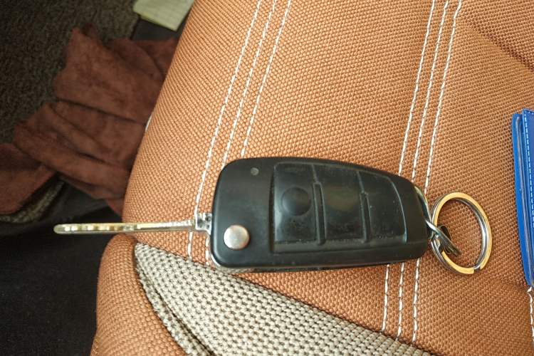 Used Land X8 2014 Explorer Edition 2.0T Gasoline 4x2 Luxury Model
