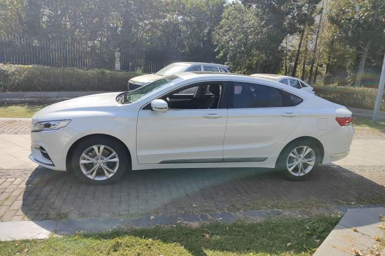 Used Geely Auto Emgrand GT 2020 Revised 1.8T Navigation Edition
