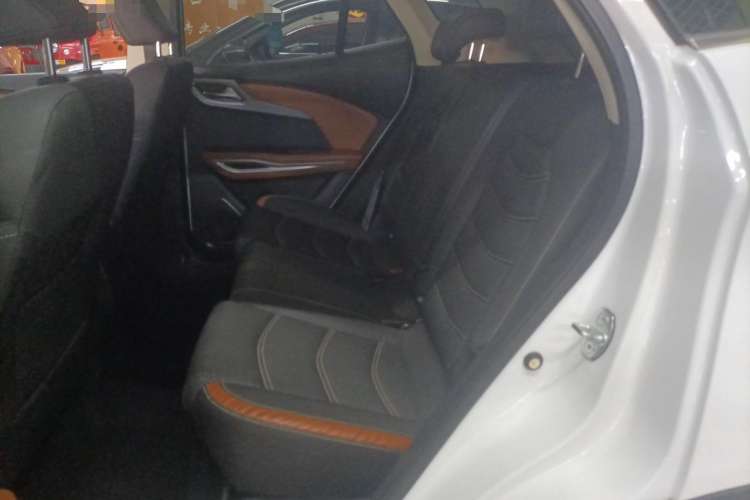 Used Zotye T300 2019 1.5L Manual "Xiao Qiang" Edition Left Rear Seat