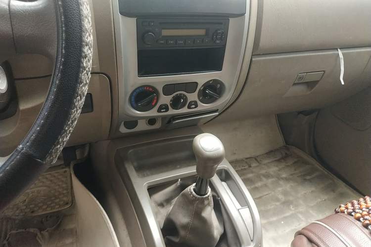 Used JMC Baodian 2013 2.8T Four-Wheel Drive Comfortable & Stylish Edition JX493ZLQ4C