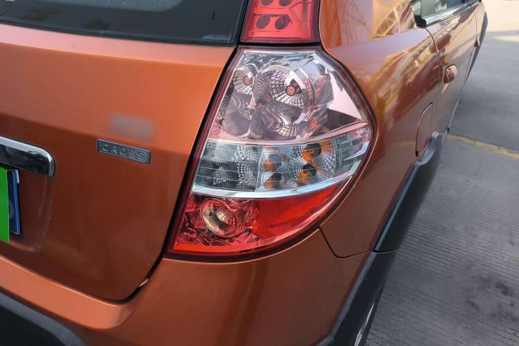 Used Dongfeng Aeolus H30 2012 CROSS 1.6L Automatic Luxury Model