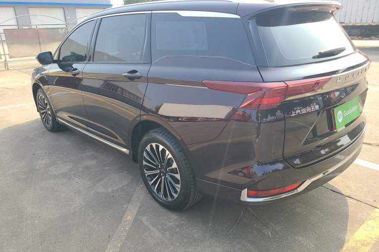 Used Wuling Victory 2023 2.0L DHT Luxury Edition

