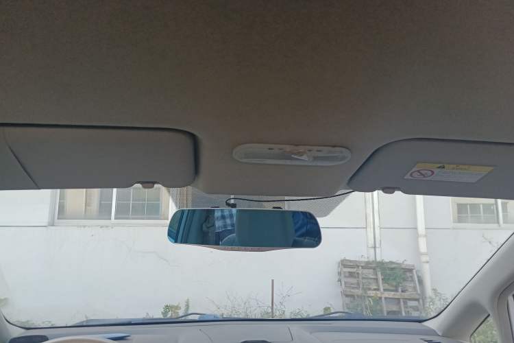 Used Venucia D50 2012 1.6L Manual Comfort Edition
