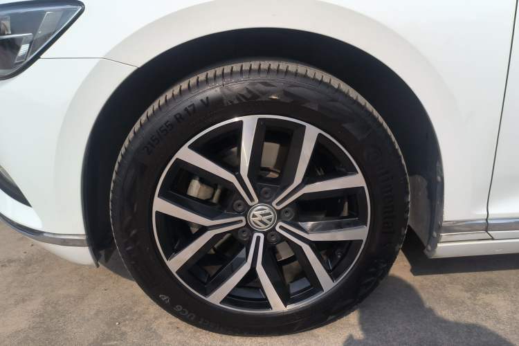 Used Volkswagen Variant 2018 380TSI Two-Wheel Drive Comfort Edition