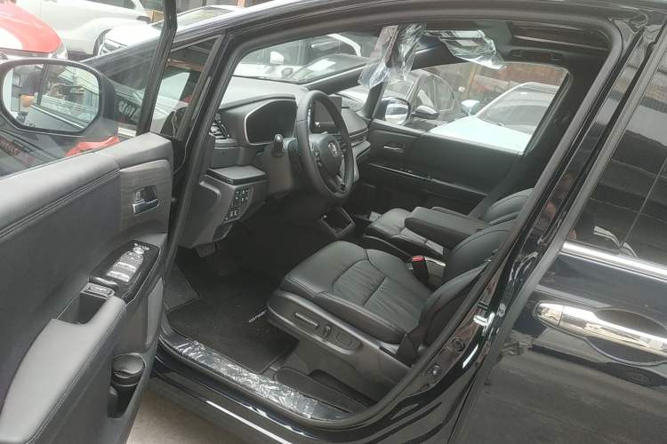 Used Honda Odyssey 2024 2.0L eHEV Sharp – Supreme Edition
