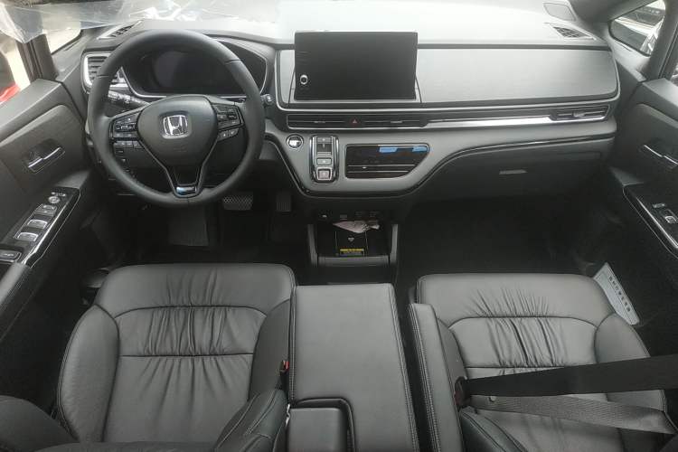 Used Honda Odyssey 2024 2.0L eHEV Sharp – Supreme Edition
